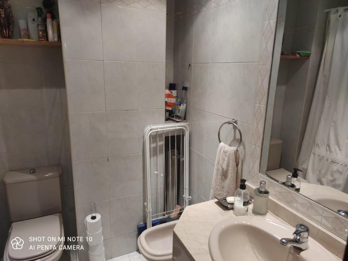Habitacion Mv Мадрид Екстериор снимка